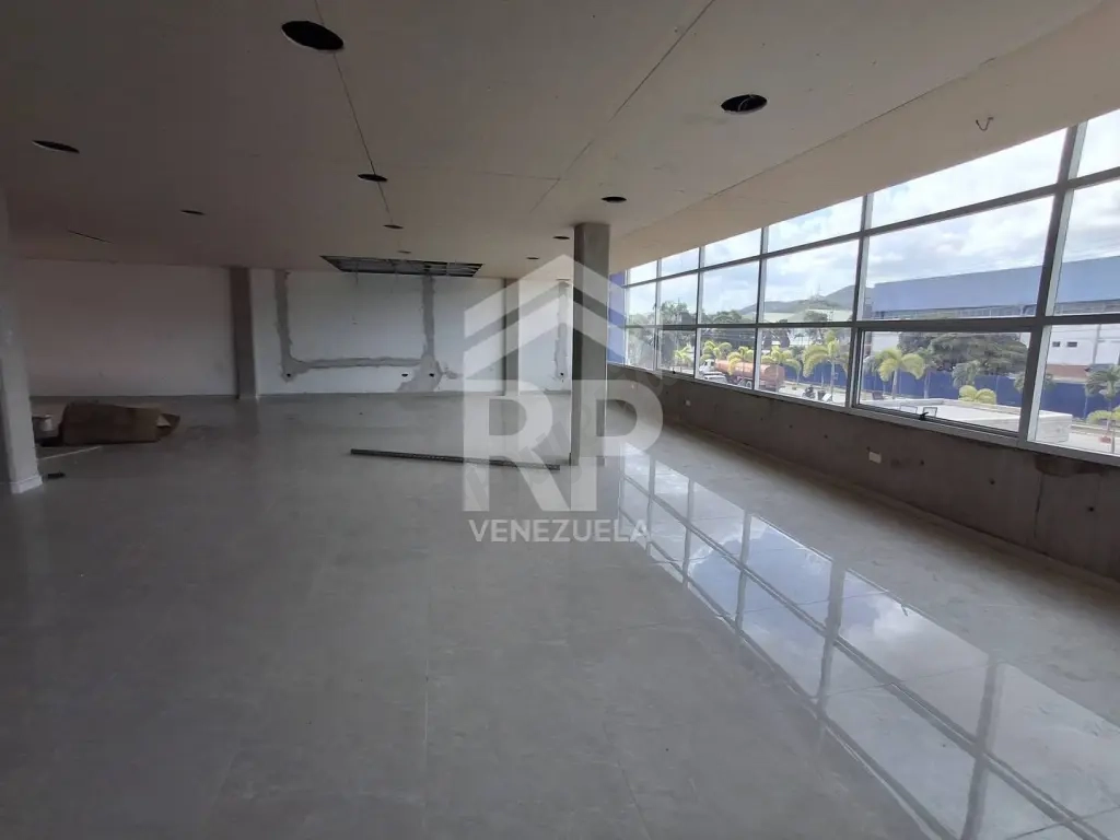 CRG-005 Galpón en Venta o Alquiler en Zona Industrial II, Barquisimeto