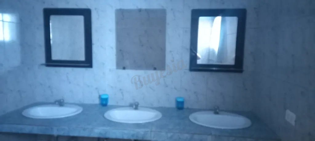 Se alquila habitación amoblada solo a Caballeros