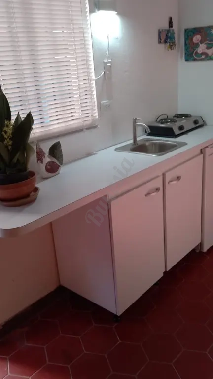 Alquilet habitación con entrada independiente utb lomas de la Trinidad
