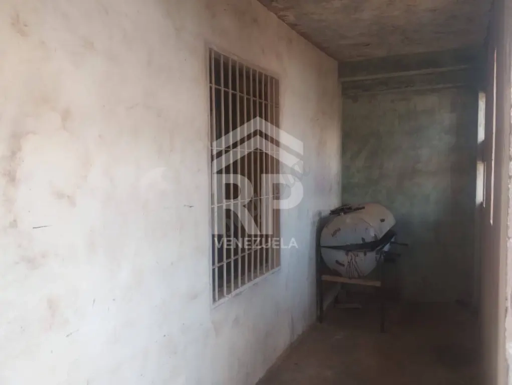 PLC-010 CASA EN VENTA EN EL CAUJARO MARACAIBO