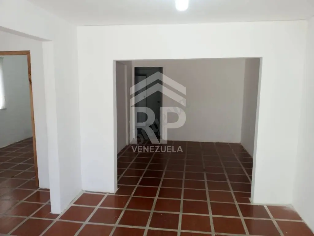 PLC-014 Casa en Venta o Alquiler en Zona Este de Maracaibo