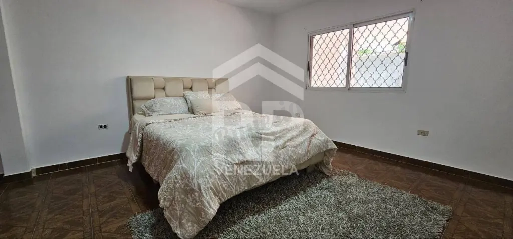 PLC-014 Casa en Venta o Alquiler en Zona Este de Maracaibo