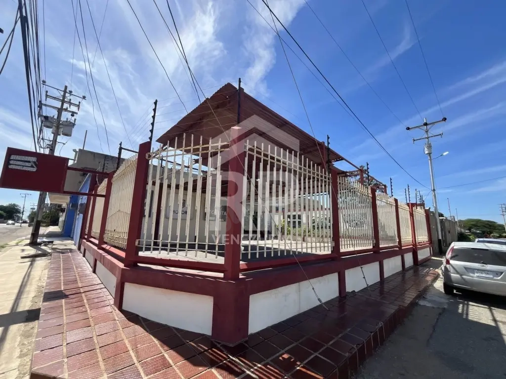 SGL-131 Local Comercial con Oficina en Venta o Alquiler