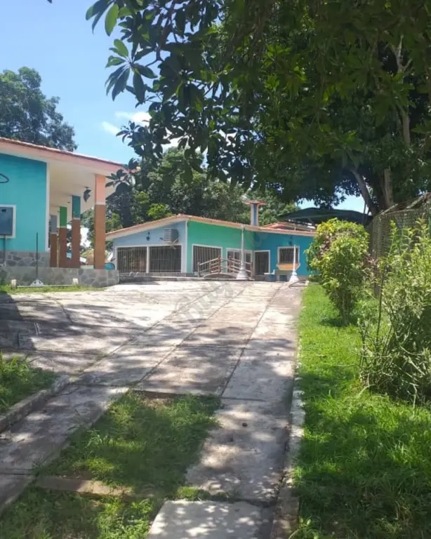 D`CESARE REALTY VENDE FINCA UBICADA EN EL NAIPE, TOCUYITO.