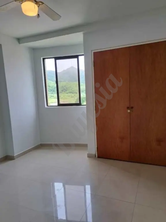 Apartamento en Urb Mañongo $45,000