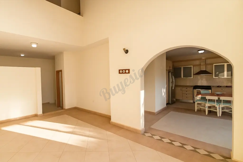 Townhouse en Conj. Res. La Montaña