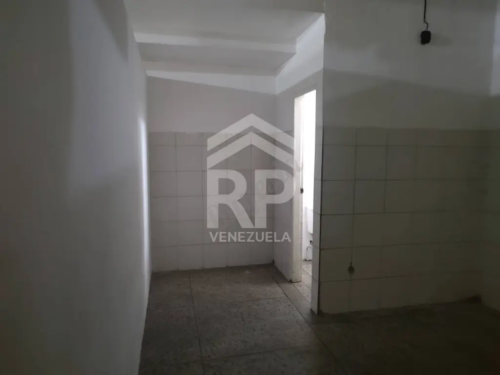 SGL-140. Local Comercial en Alquiler en Av Jacinto Lara